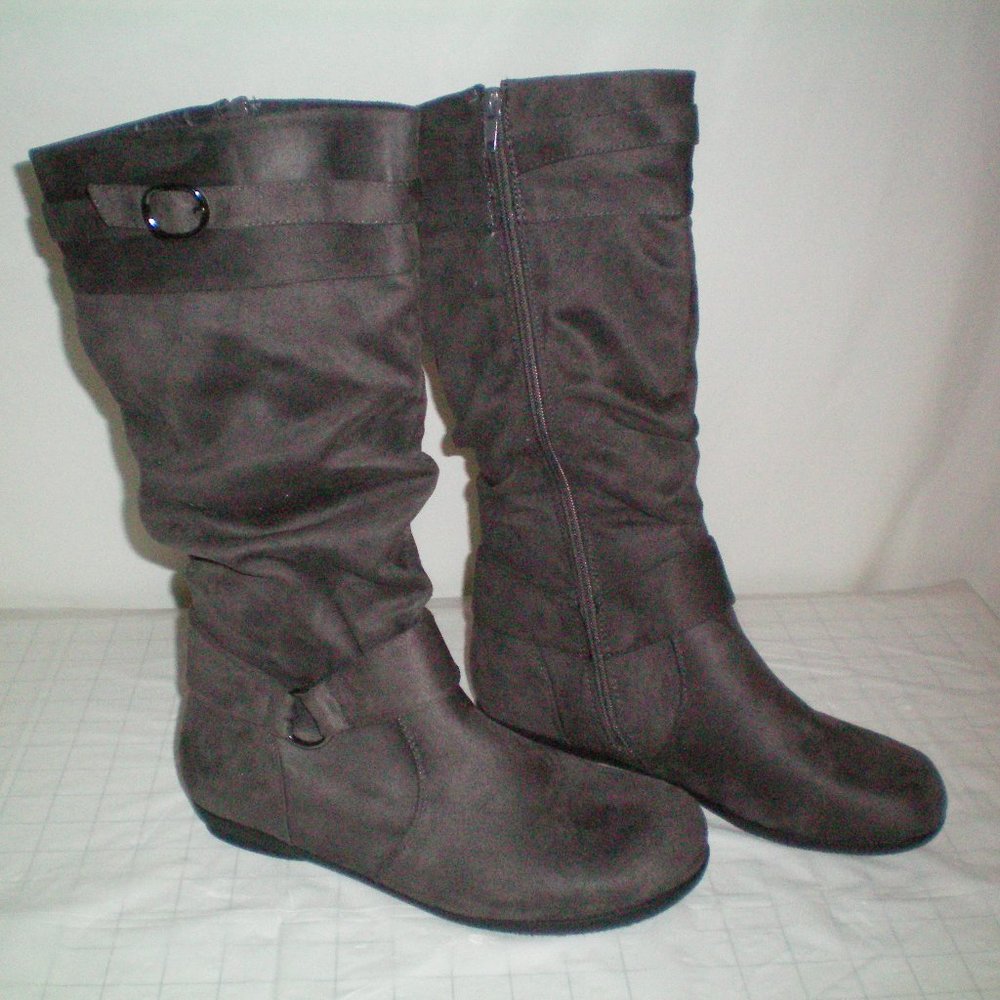 Women’s Boots Slouch Below The Knee High New 9 Med